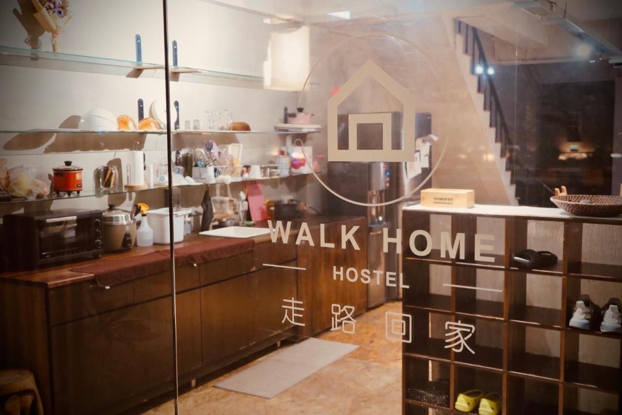 Walk Home Hostel Chiayi Exterior foto